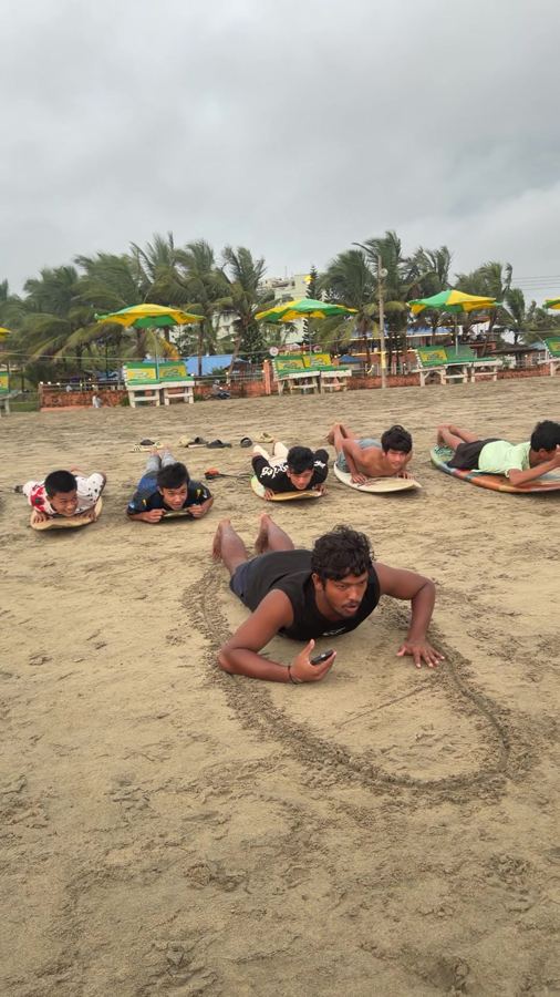Pop-up drills on the sand before the first wave
